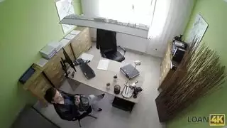 فتيات أجنبيات في مشاهد صريحة