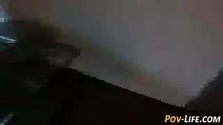 الطالب المتلهف يتم ضربه ويُغطى بالسائل المنوي