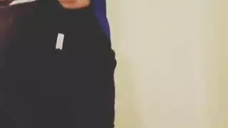 فتاة صغيرة تستمنى وتمارس الجنس الجماعي في مشهد إباحي قاسي