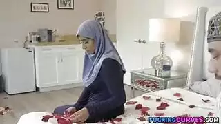 نيك بنت مصرية وكلام يهيج