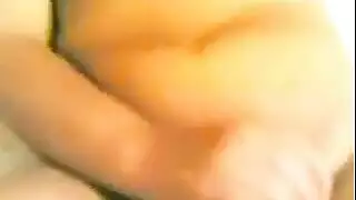 الفتاة المشاغبة أنجي تتوسل لجماع شرجي قاسي وجنس صريح