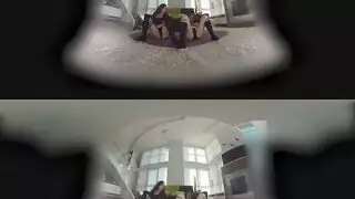 واقع افتراضي صارخ: جنس محاكى وهزات حقيقية