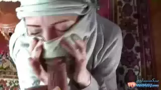 فتاة محجبة تبلع زب صديقها في سلسلة عربية إكس إكس إكس