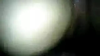 الغش زوجة متزوجة تأكل كس صديقها الحلو أمام الأسود والأبيض