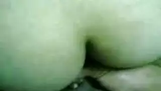 اغتصاب المعلم للفتات في بيتها
