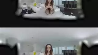 نجم البورن شانيل في الواقع الافتراضي يمارس العادة السرية لكل مستخدم في محاكاتها