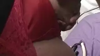 ثلاث طالبات جامعيات وقحات: شرج، مص، وقذف داخلي