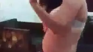 أفلام إباحية ليالي عربية الراقصة تمارس الجنس مع المعجبين