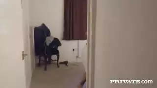 نبك طيز كيف جدا فتاه بيضاء