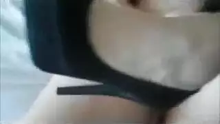 صغيرات مثيرات يتحولن إلى متوحشات في مقاطع إكس إكس إكس