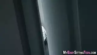 تعنيف أطفال سكس