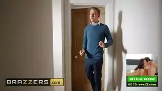 رغبة مزدوجة: عروس مصرية تمت ممارسة الجنس معها من قبل رجلين