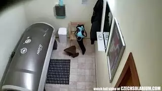 إباحية مراهقة مكثفة: ثدي طبيعي ضخم ومؤخرة مستديرة في مشهد جنسي