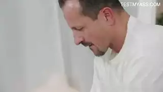 بتتنك في غرفت المساج