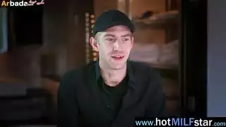 العمة الممتلئة تستسلم لقضيب إباحي ضخم