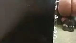 تركيز على كس سهير رمزي: مشاهد عري منفردة وجنسية صريحة