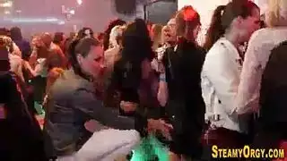 ابن يغتصب خالتخ