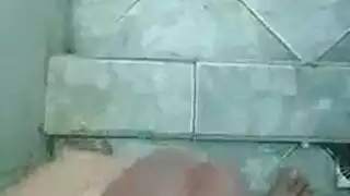 مص قضيب شديد: أمارانتي تضاجع حلوق جارها بلحمه حتى ينفجر