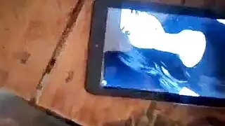 مشهد إباحي يومي لآني لي في السرير قبل أدائها الكبير