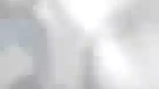 عمود ضخم يُطلق على فرج مراهقة روسية شابة