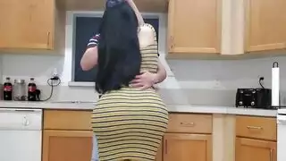 سكس امه تنيك ولد فى المطبخ