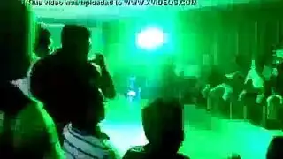 قضيب أسود كبير يدمر مهبل تينا كاي الضيق في الإباحية