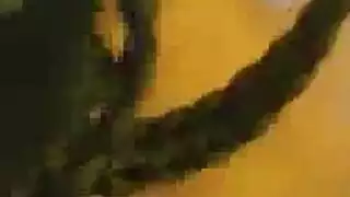 مداعبه حلمات بعنف
