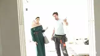 نيك مدام محجبة بجوارب