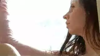 استمناء جامح يتركني متلهفة لقضيب صلب سميك داخلي