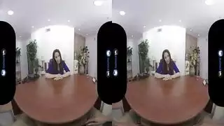 تجربة واقع افتراضي صريحة: فرج شانيل المبلول ينتظر قضيبك