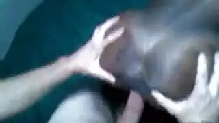 زوجة الأب تغوي ابن الزوج في جنس عائلي صارخ