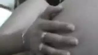 بدويات مثيرة تستلم لقذف صعب في الصحراء