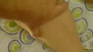 شقراء هاوية تأخذ جنس فموي خشن وضرب شرجي من رجلها