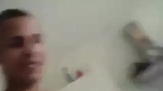 اختناق بالقضيب والضرب بقوة