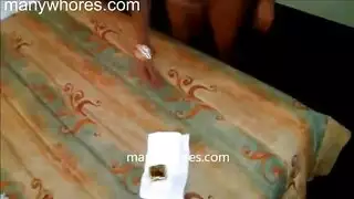 قضيب مجهول يضرب عاهرة إيطالية مكممة بعمق